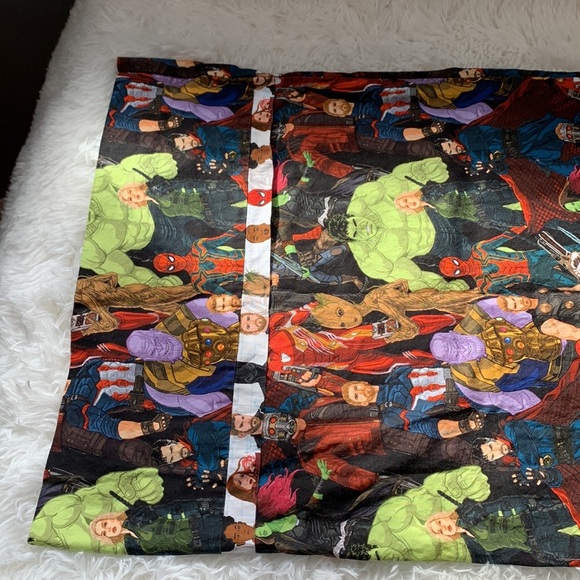 Handmade Marvel Universe Standard Pillowcase - Picture 2 of 4